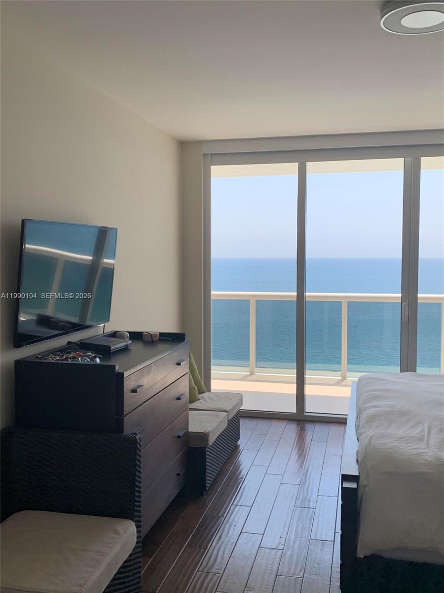 2303 3 / 3 1841 sq. ft. $ 2026-03-26 0 foto