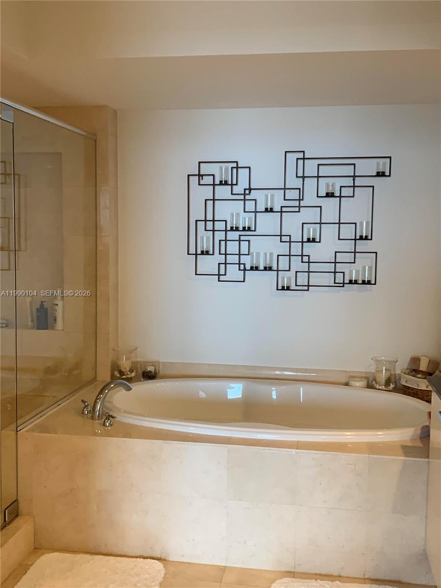 2303 3 / 3 1841 sq. ft. $ 2026-03-26 0 foto