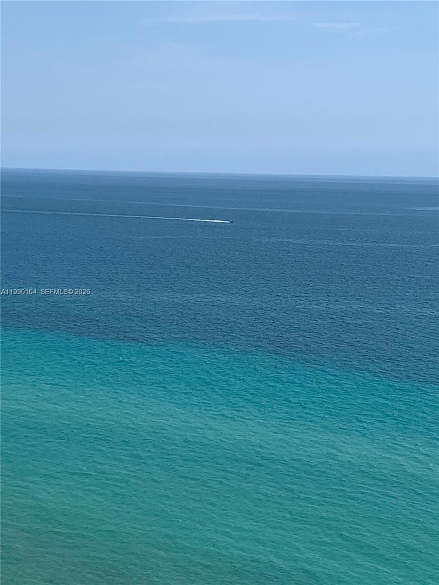 2303 3 / 3 1841 sq. ft. $ 2026-03-26 0 foto