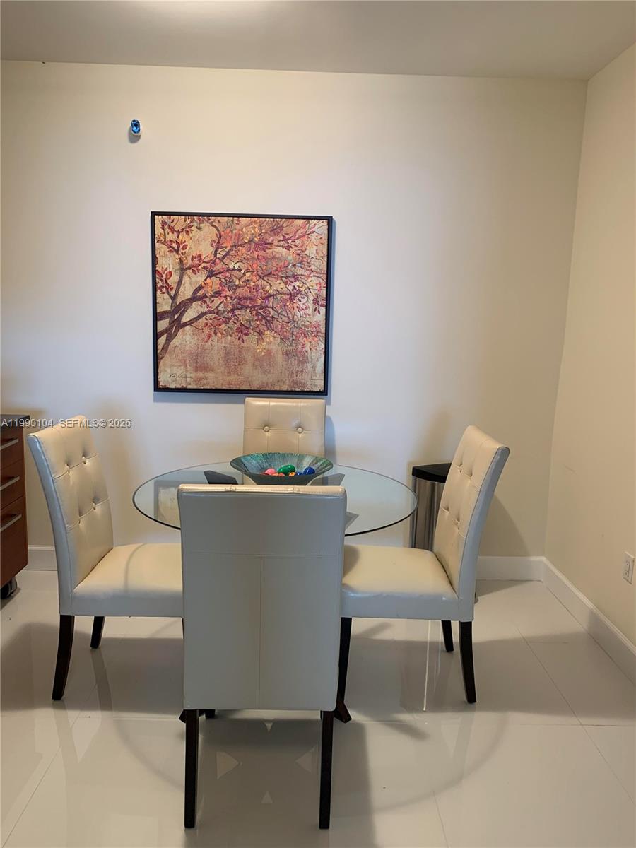 2303 3 / 3 1841 sq. ft. $ 2026-03-26 0 foto