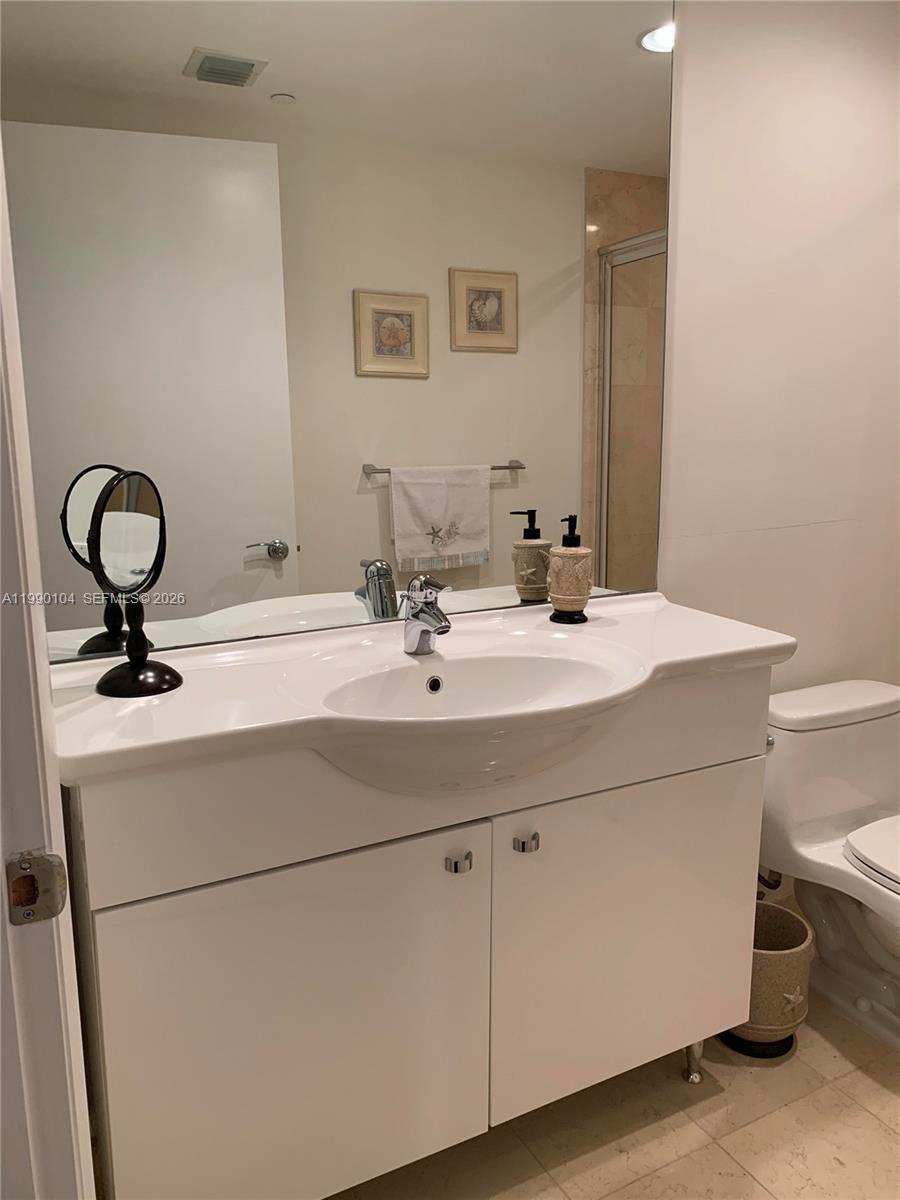 2303 3 / 3 1841 sq. ft. $ 2026-03-26 0 foto