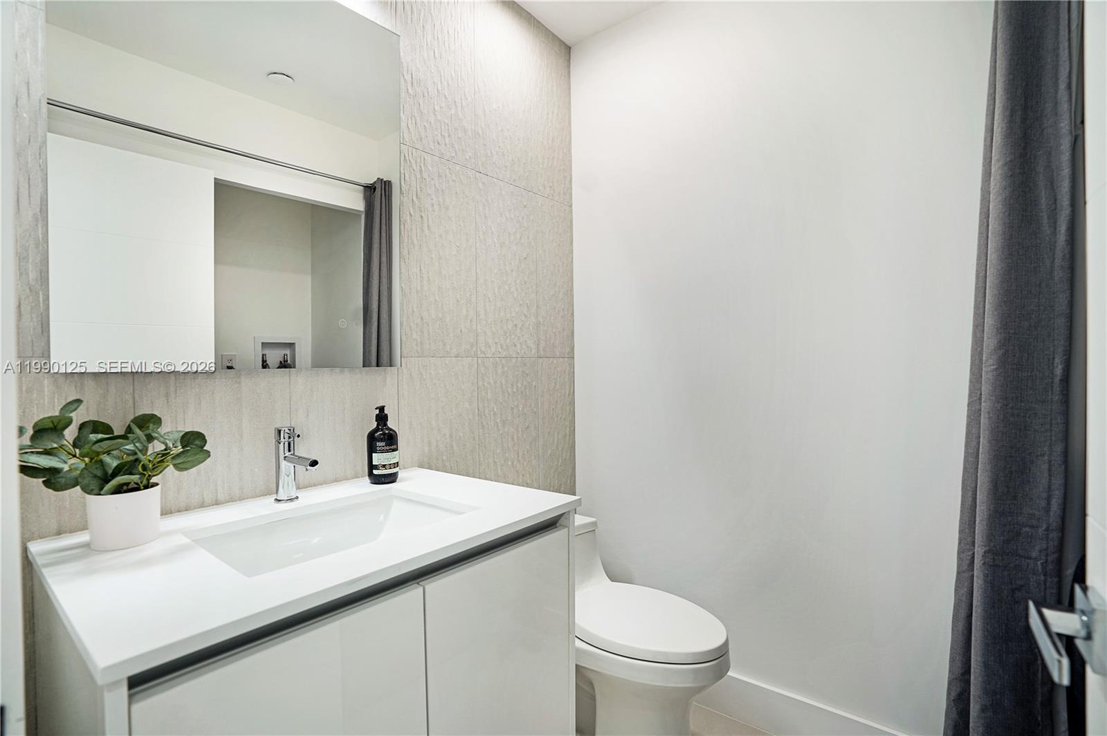 Photo of 19101 36th Ct #111, Aventura, Florida, 33180 -