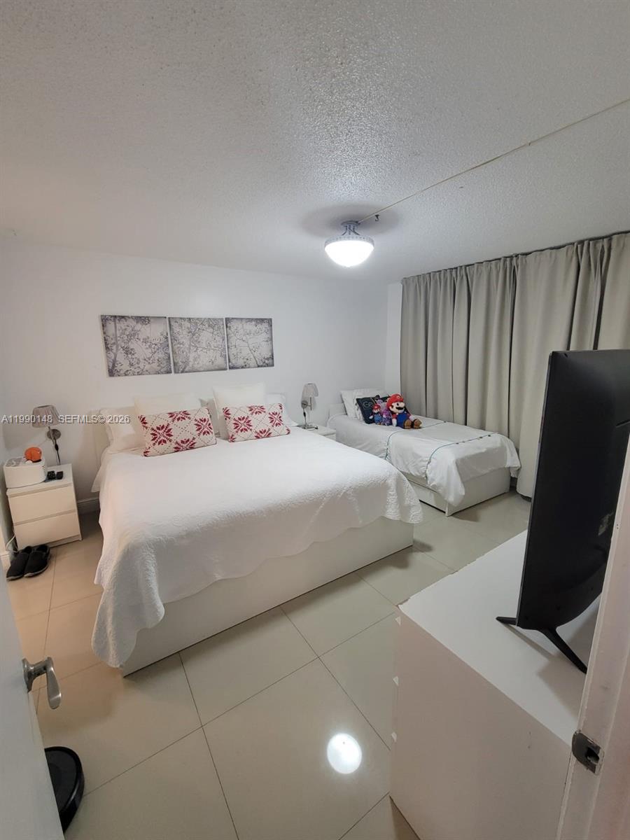 Photo of 1825 Ocean Dr  #611, Hallandale Beach, Florida, 33009 - 