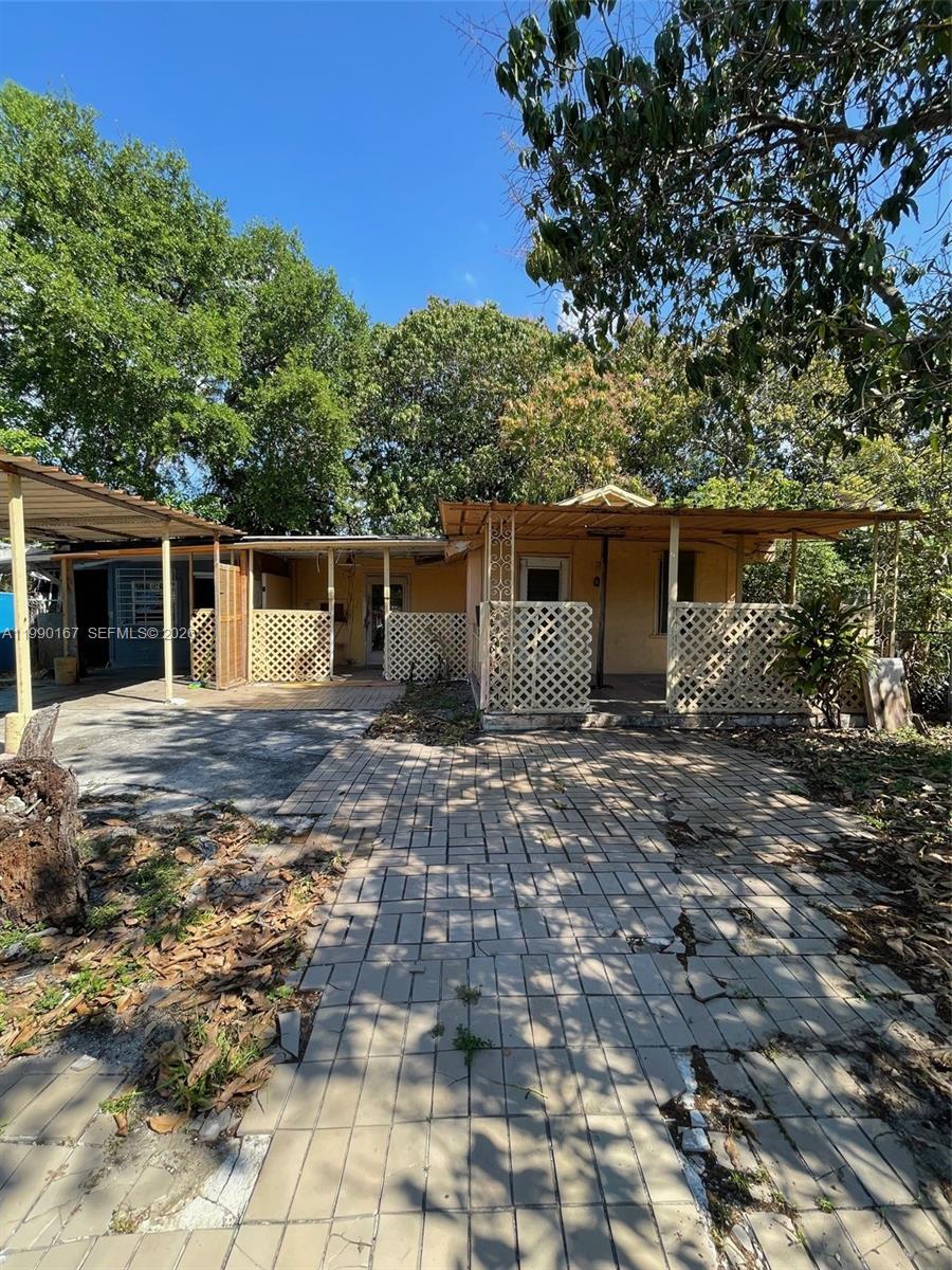   /   кв.футов $ 2026-03-26 0 Фото