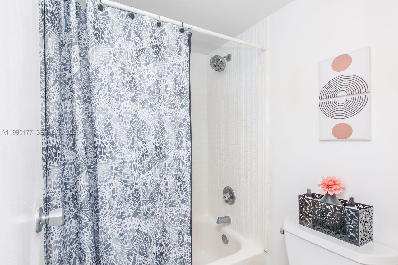 Photo of 3675 Country Club Dr #401, Aventura, Florida, 33180 -