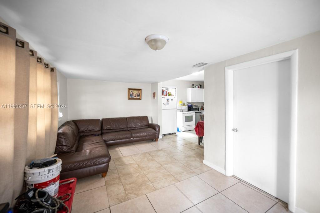  /  2130 sq. ft. $ 2026-03-26 0 Photo