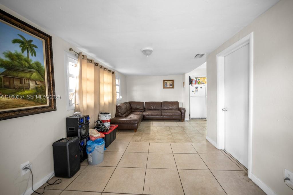   /  2130 sq. ft. $ 2026-03-26 0 Photo