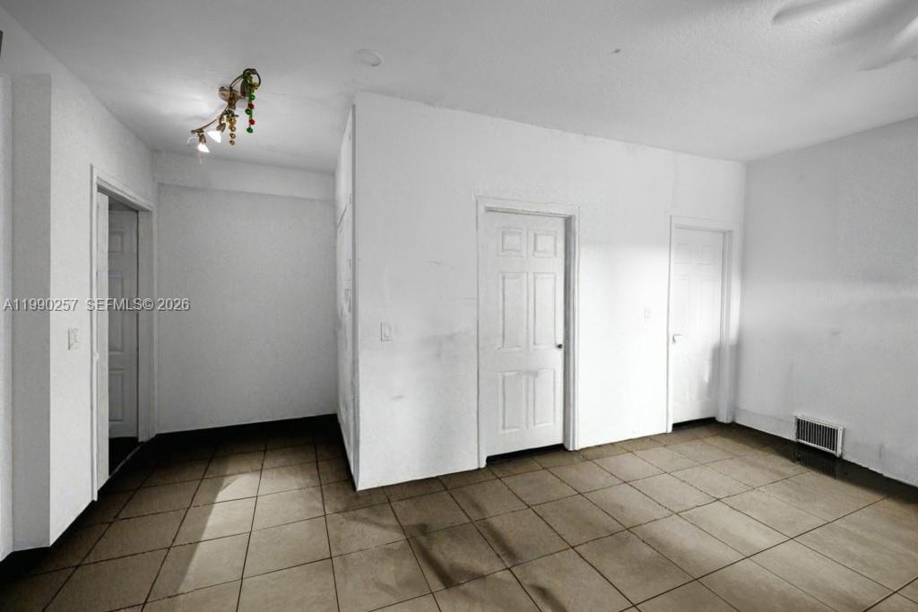   /  2130 sq. ft. $ 2026-03-26 0 Photo