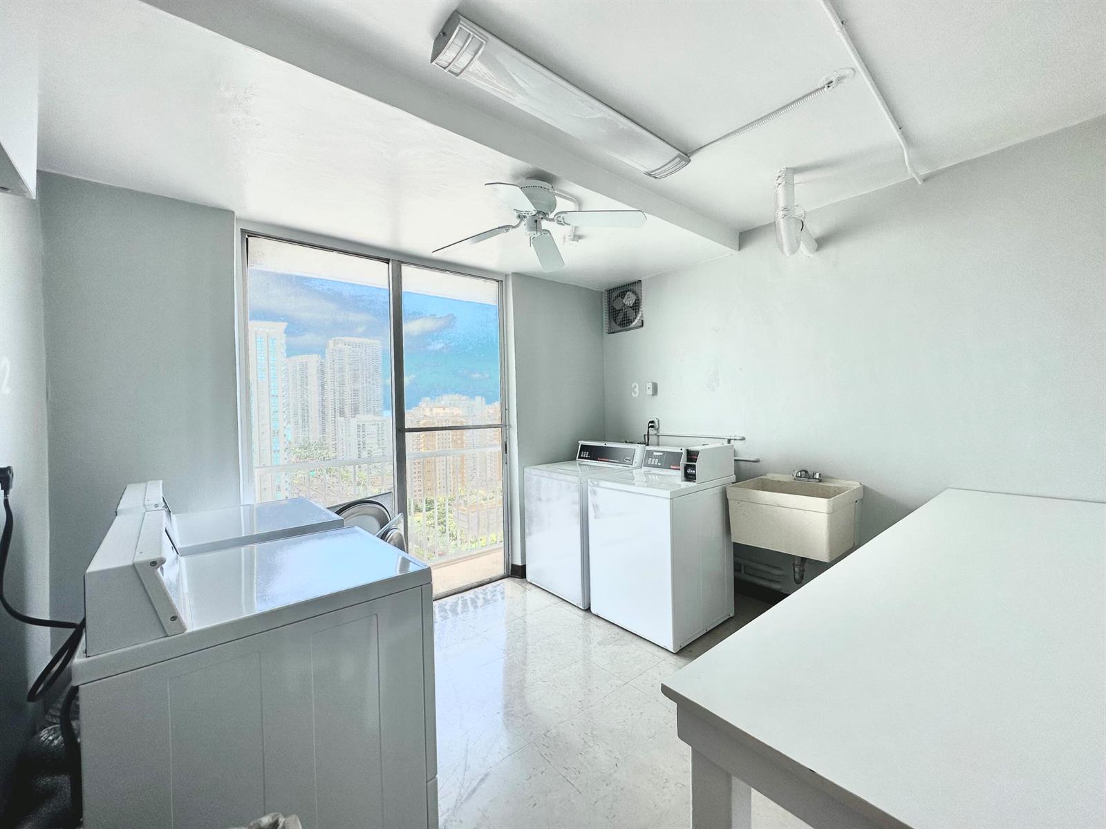 Ver detalles 21a 1 / 870 sq. ft. $ 2026-05-13 0 foto