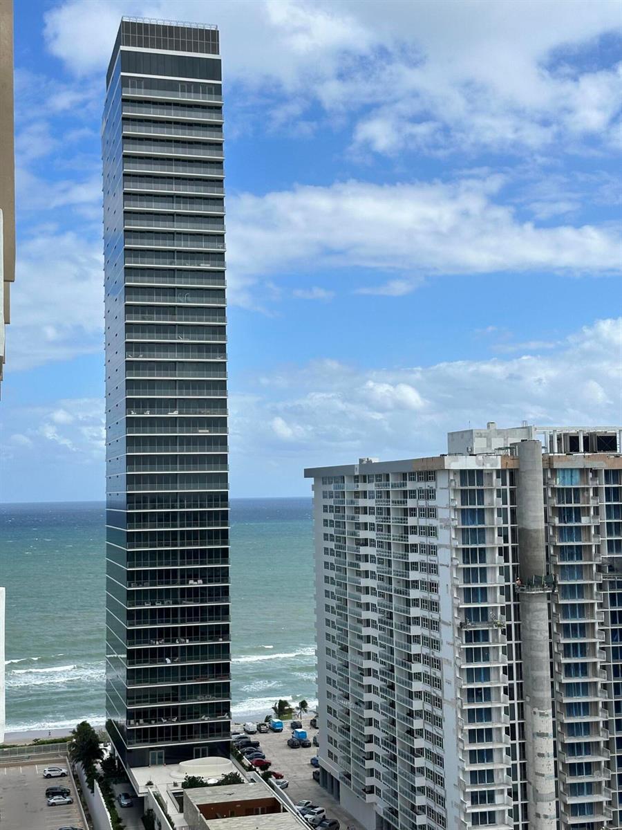 Ver detalles 21a 1 / 870 sq. ft. $ 2026-05-13 0 foto