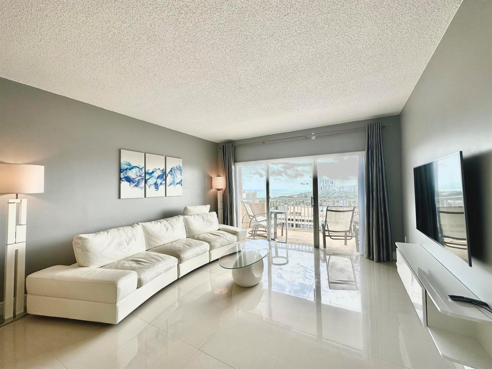 Ver detalles 21a 1 / 870 sq. ft. $ 2026-05-13 0 foto