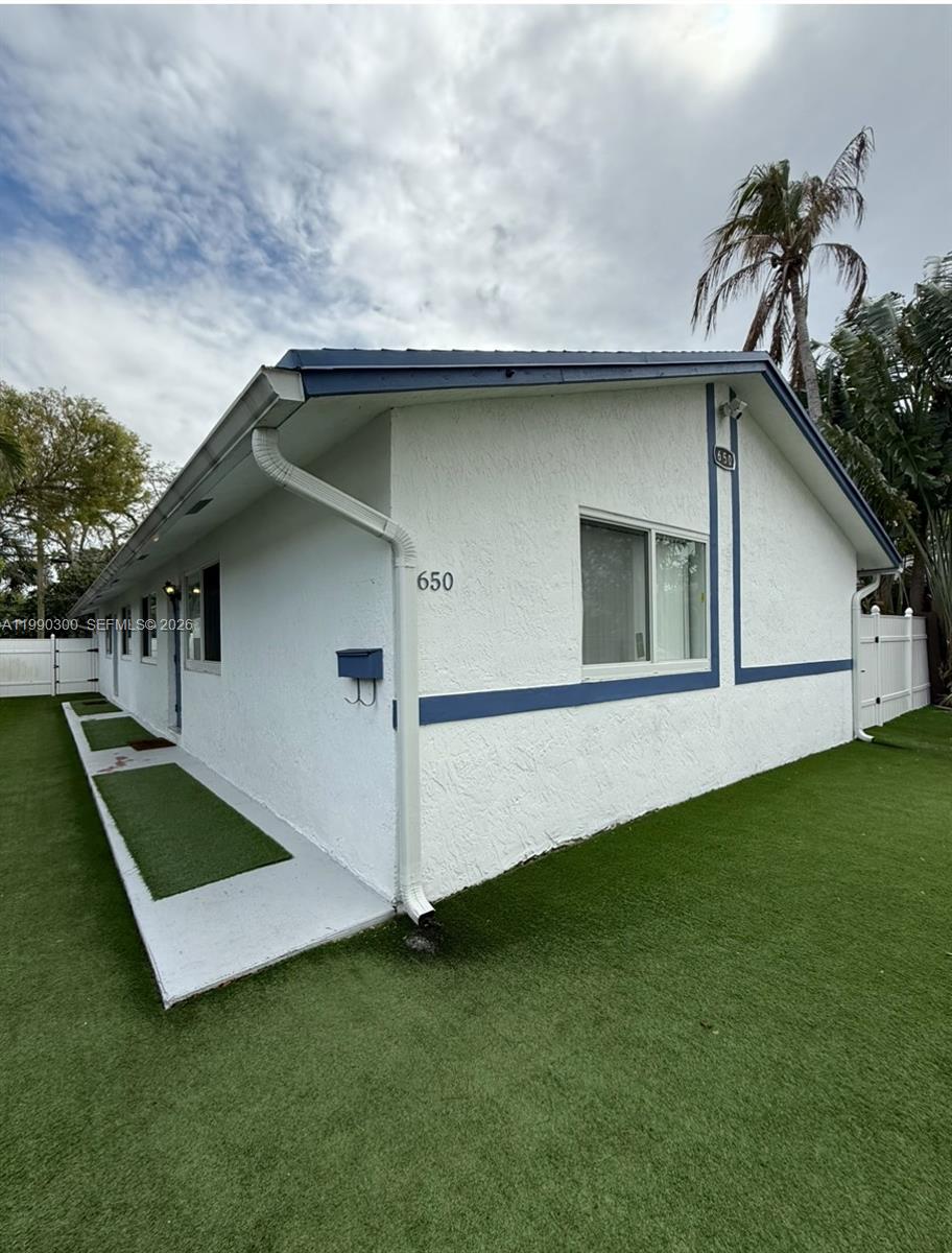   /   кв.футов $ 2026-03-26 0 Фото