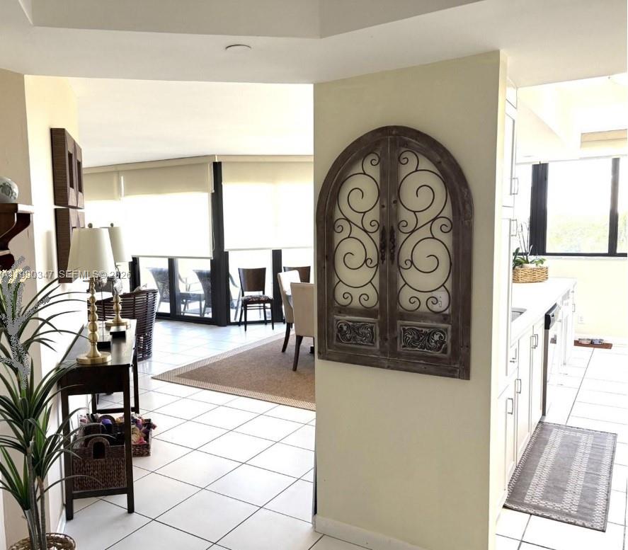 Photo of 20185 Country Club Dr  #405, Aventura, Florida, 33180 - 