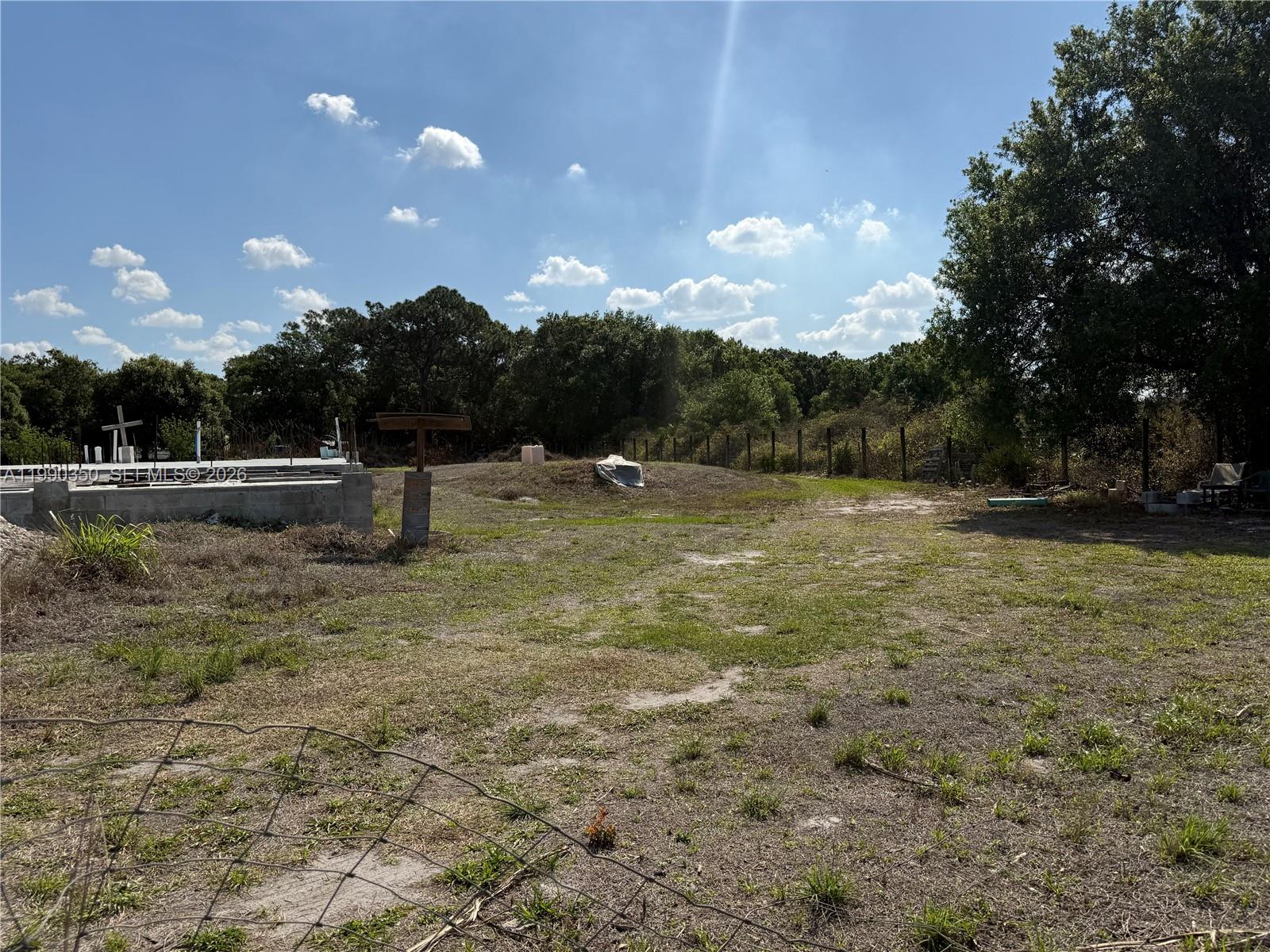   /   sq. ft. $ 2026-03-27 0 foto