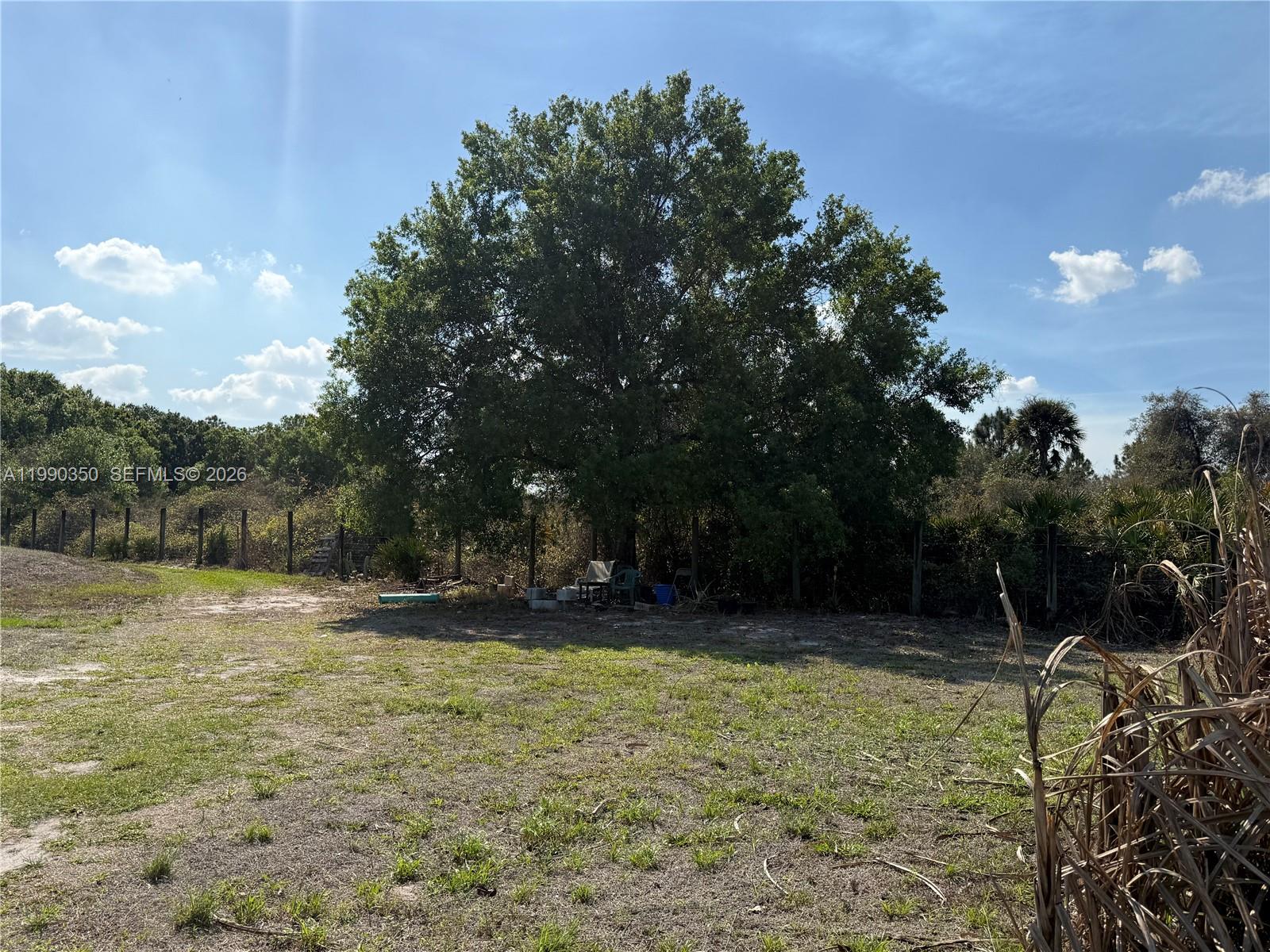   /   sq. ft. $ 2026-03-27 0 foto