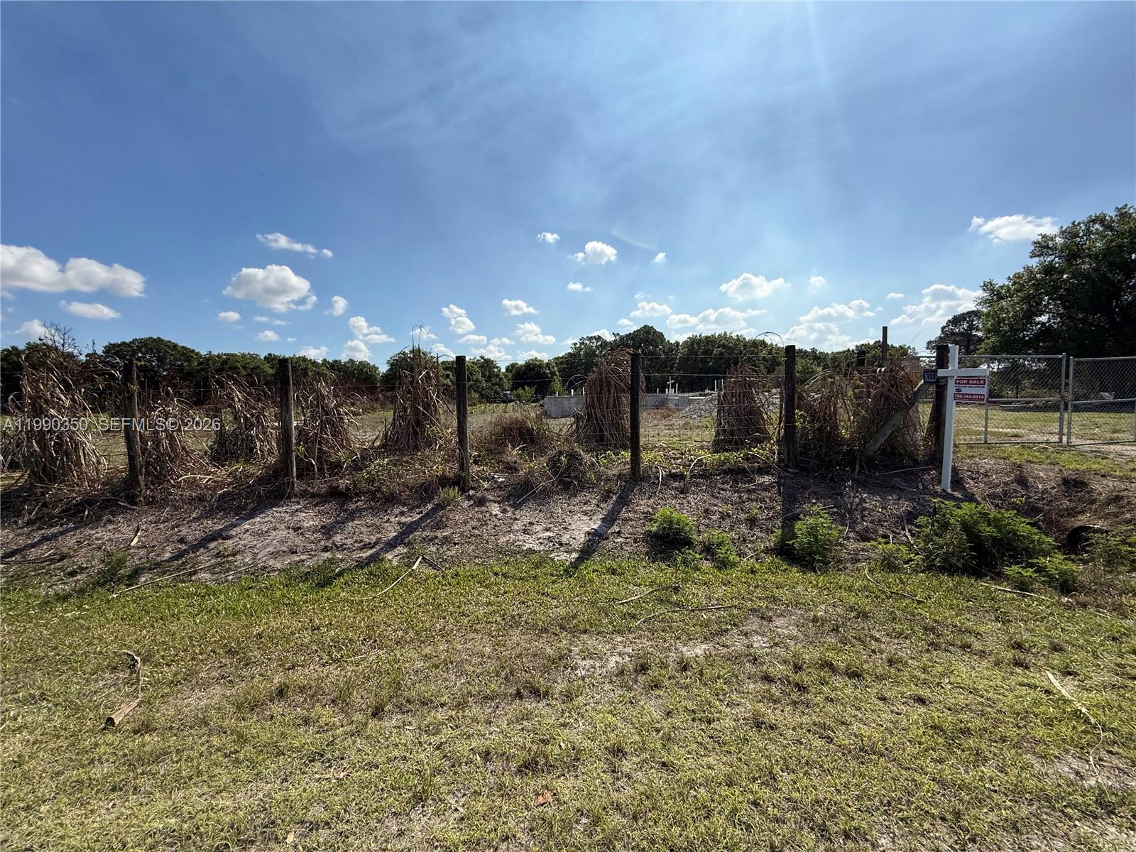   /   sq. ft. $ 2026-03-27 0 foto