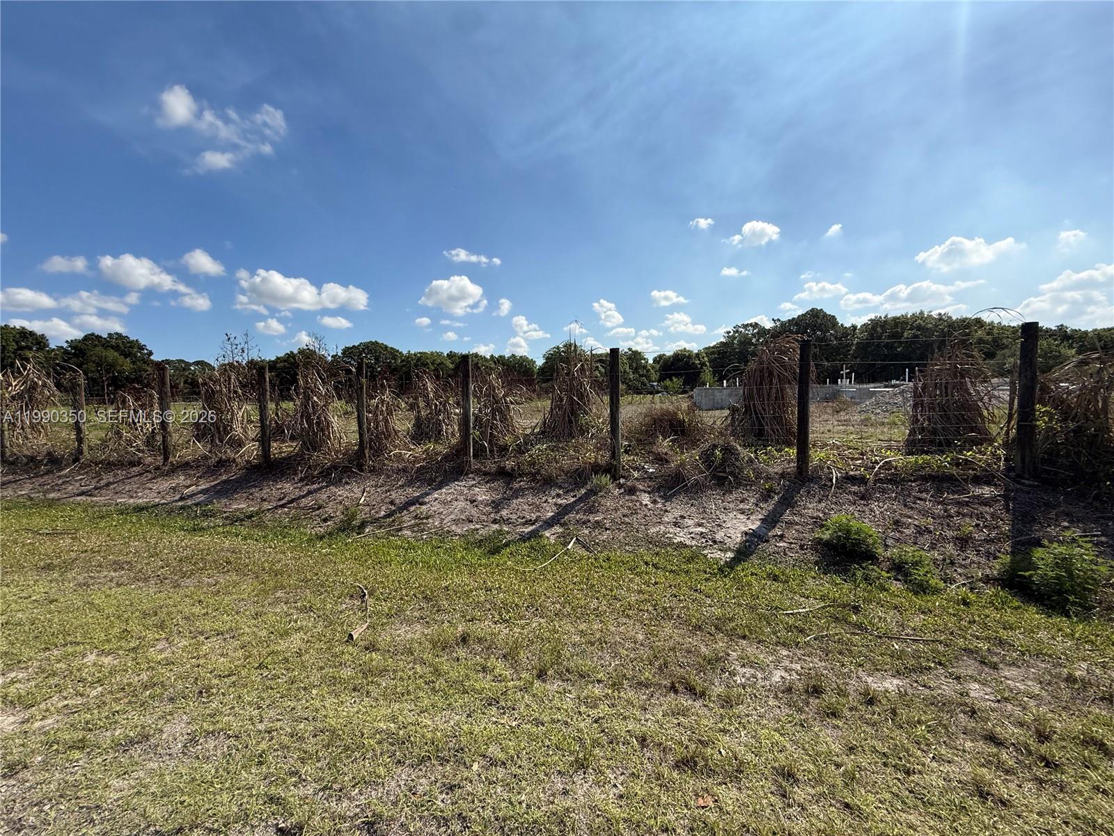   /   sq. ft. $ 2026-03-27 0 foto