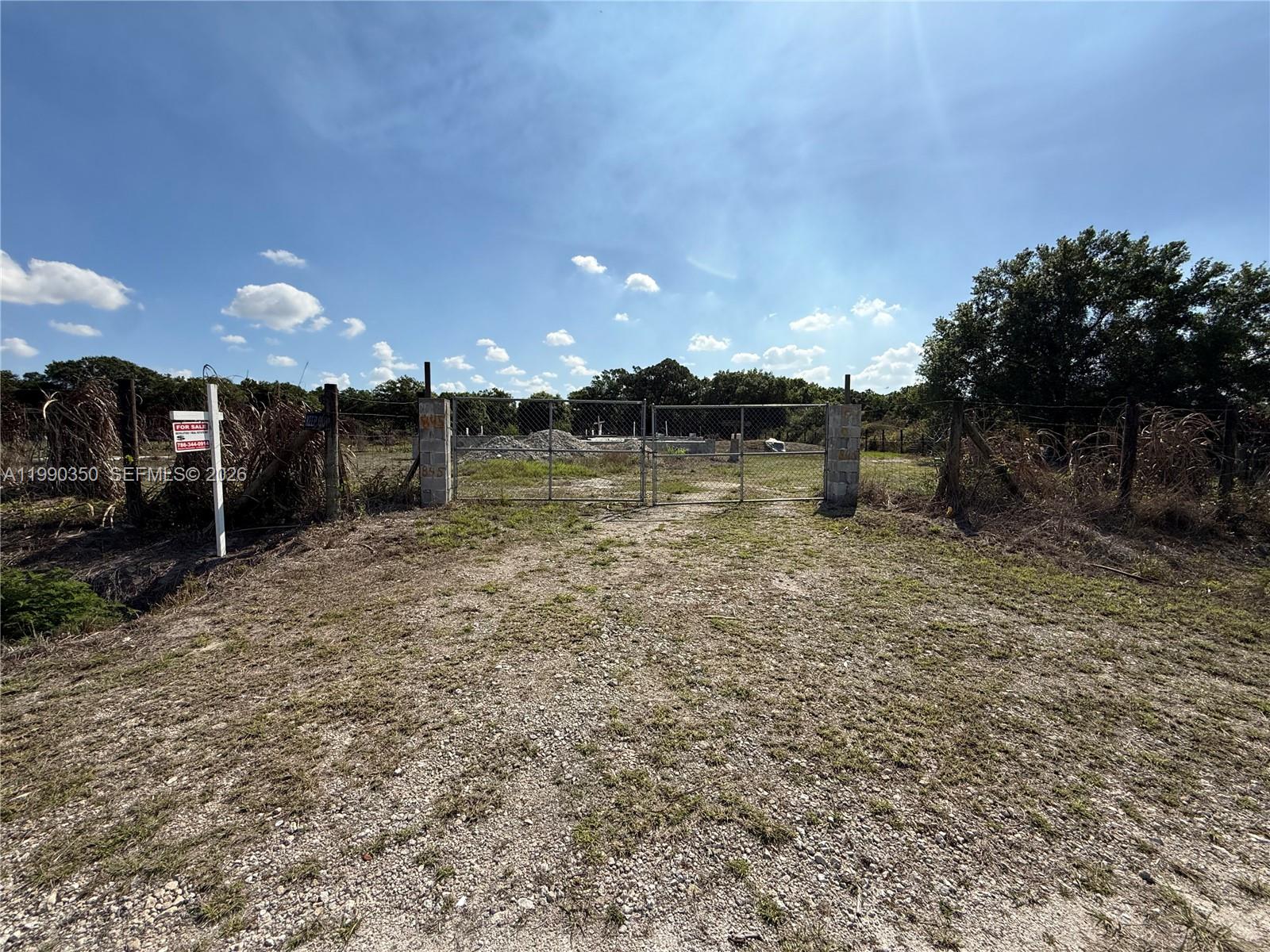   /   sq. ft. $ 2026-03-27 0 foto