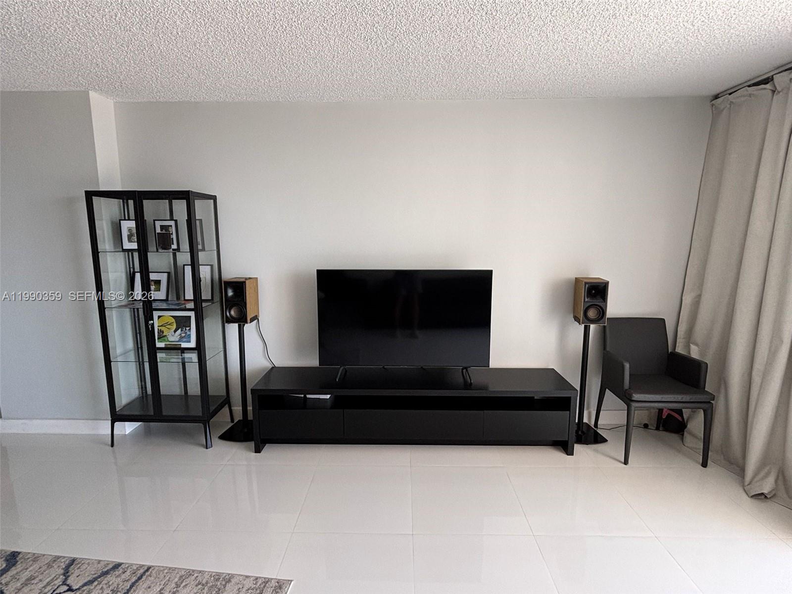 Photo of 1865 Ocean Dr #4F, Hallandale Beach, Florida, 33009 -