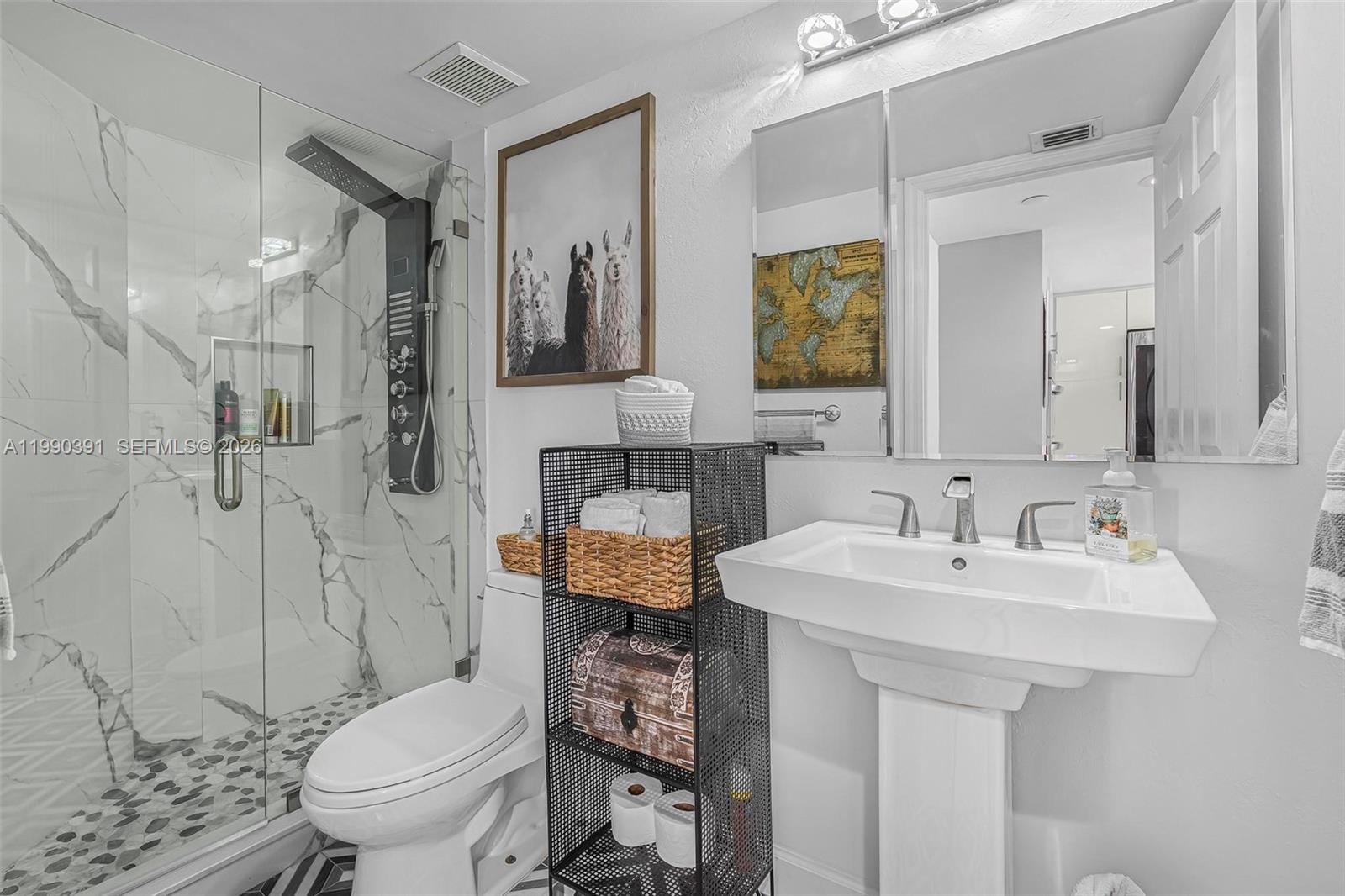 Photo of 3500 Mystic Pointe Dr  #604, Aventura, Florida, 33180 - 