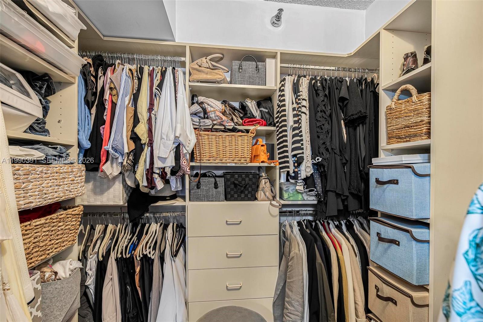 Photo of 3500 Mystic Pointe Dr  #604, Aventura, Florida, 33180 - 