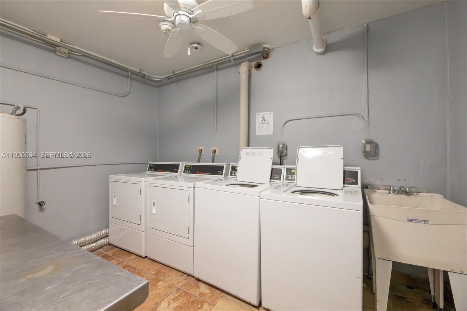 Ver detalles 107-2 1 / 2 1036 sq. ft. $ 2026-03-27 0 foto