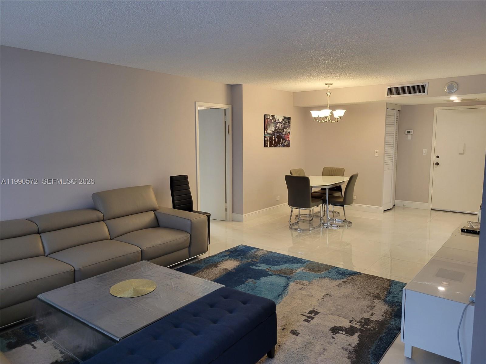 See details 1208 2 / 2 1087 sq. ft. $ 2026-04-16 0 Photo