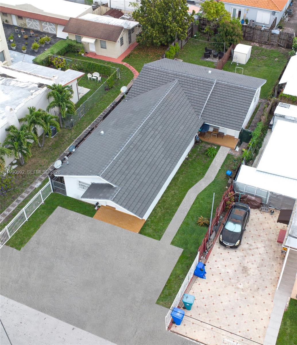   /   кв.футов $ 2026-03-27 0 Фото