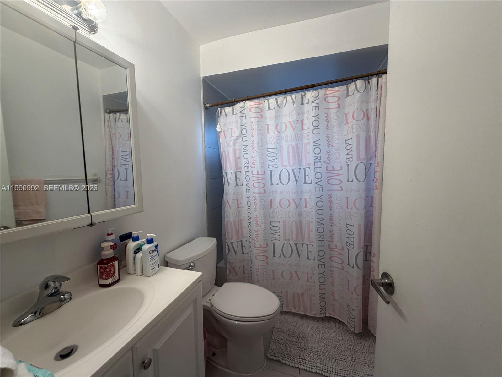   /   кв.футов $ 2026-03-27 0 Фото