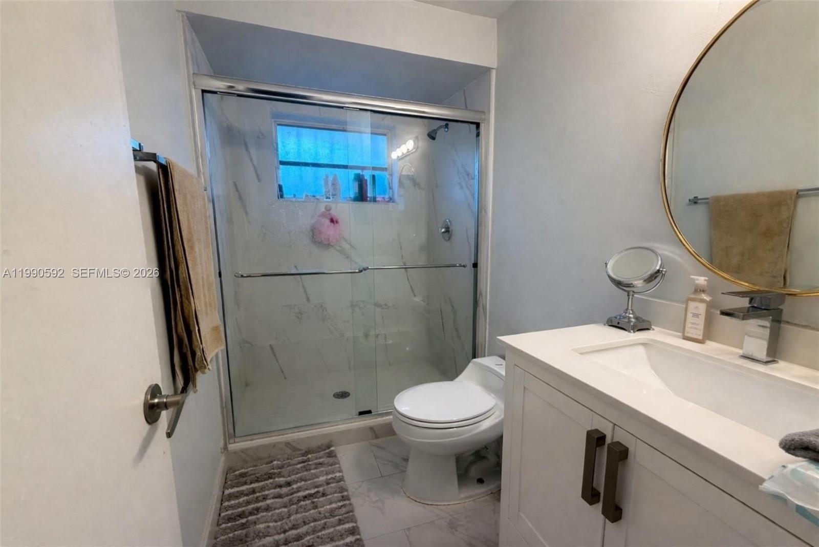   /   кв.футов $ 2026-03-27 0 Фото