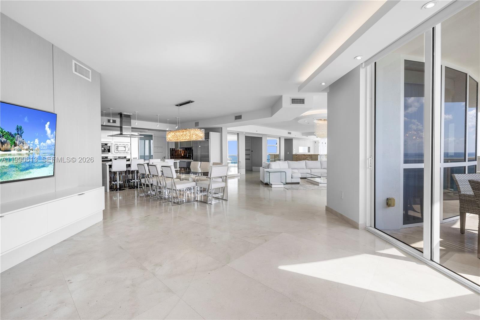 1209 3 / 3 4045 sq. ft. $ 2026-03-27 0 Photo