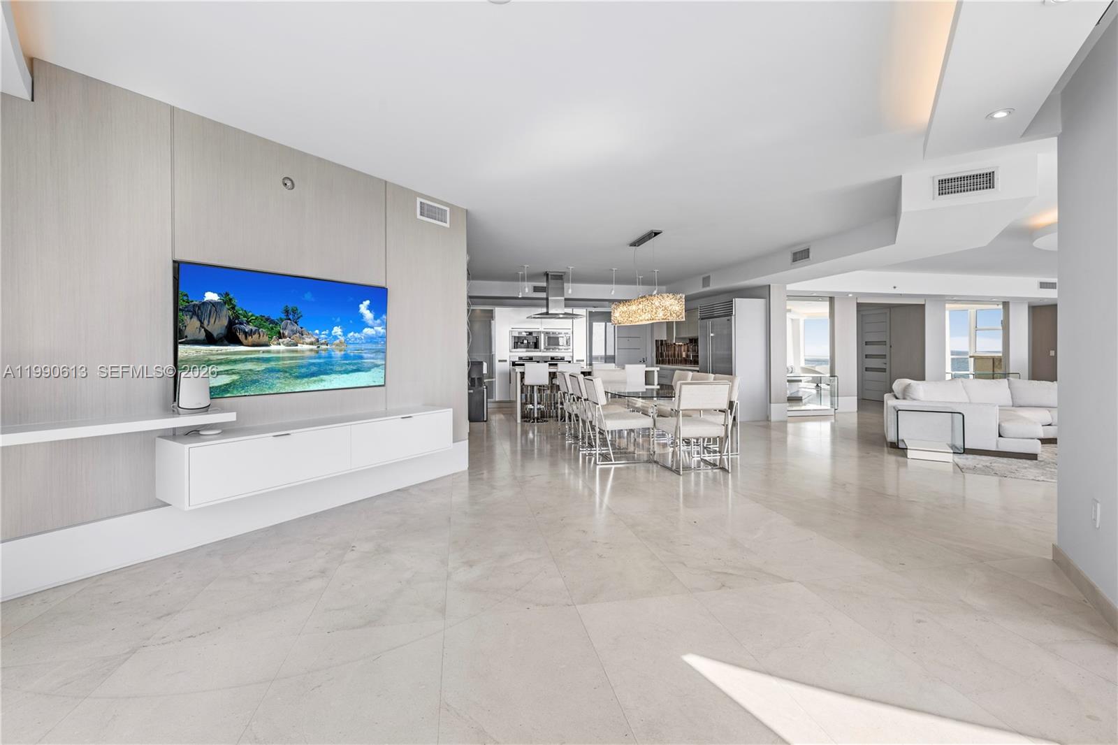 1209 3 / 3 4045 sq. ft. $ 2026-03-27 0 Photo