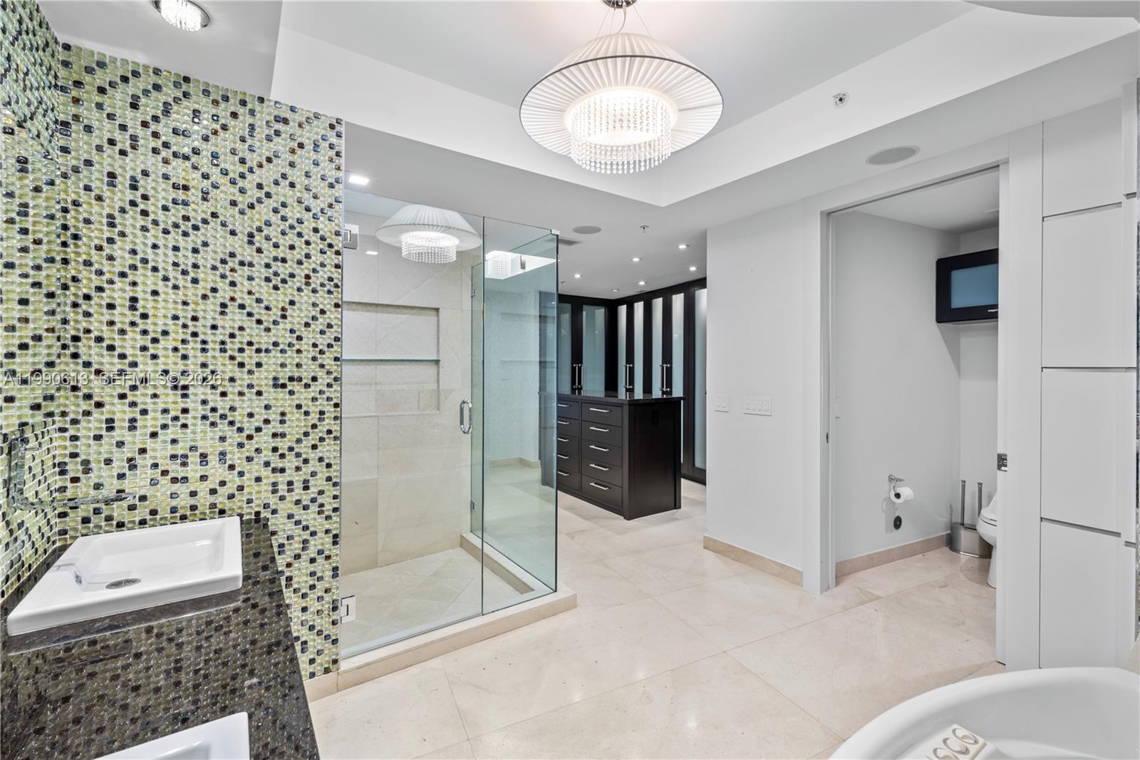 1209 3 / 3 4045 sq. ft. $ 2026-03-27 0 Photo