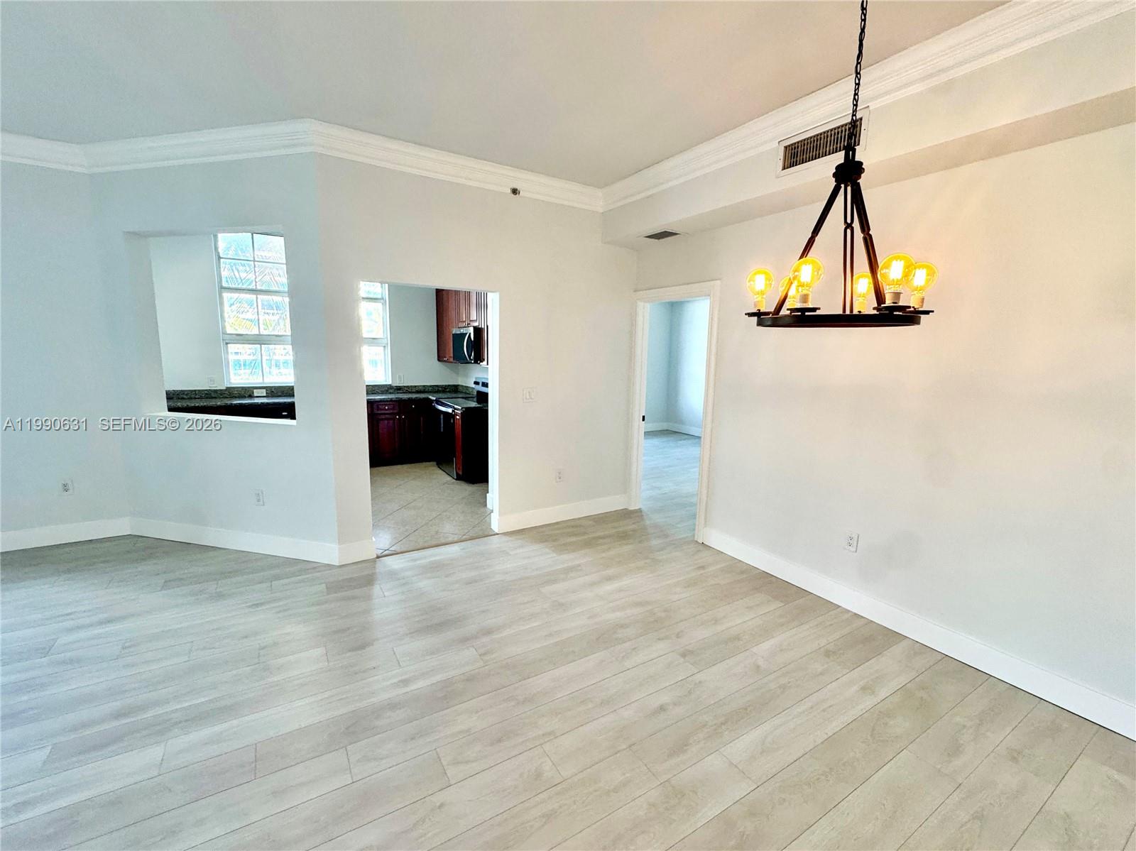 Photo of 3001 185th St  #213, Aventura, Florida, 33180 - 