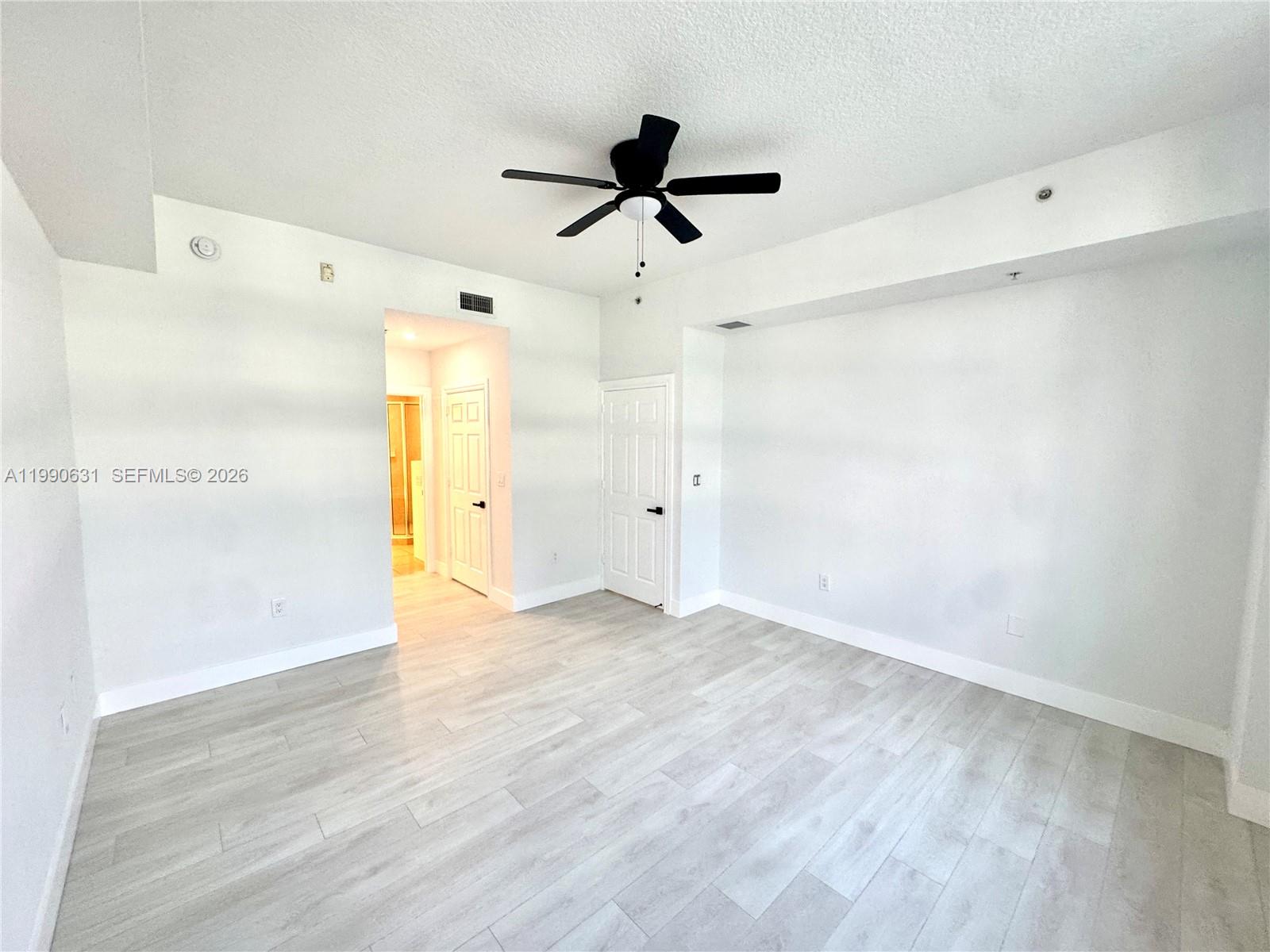 Photo of 3001 185th St  #213, Aventura, Florida, 33180 - 