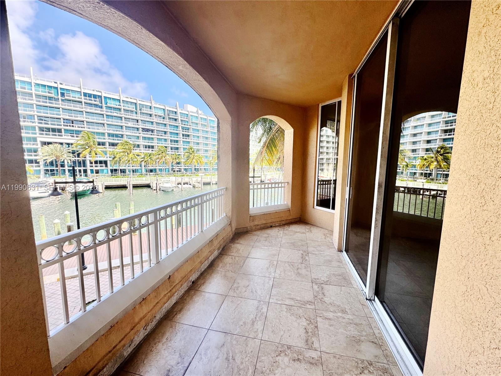 Photo of 3001 185th St  #213, Aventura, Florida, 33180 - 