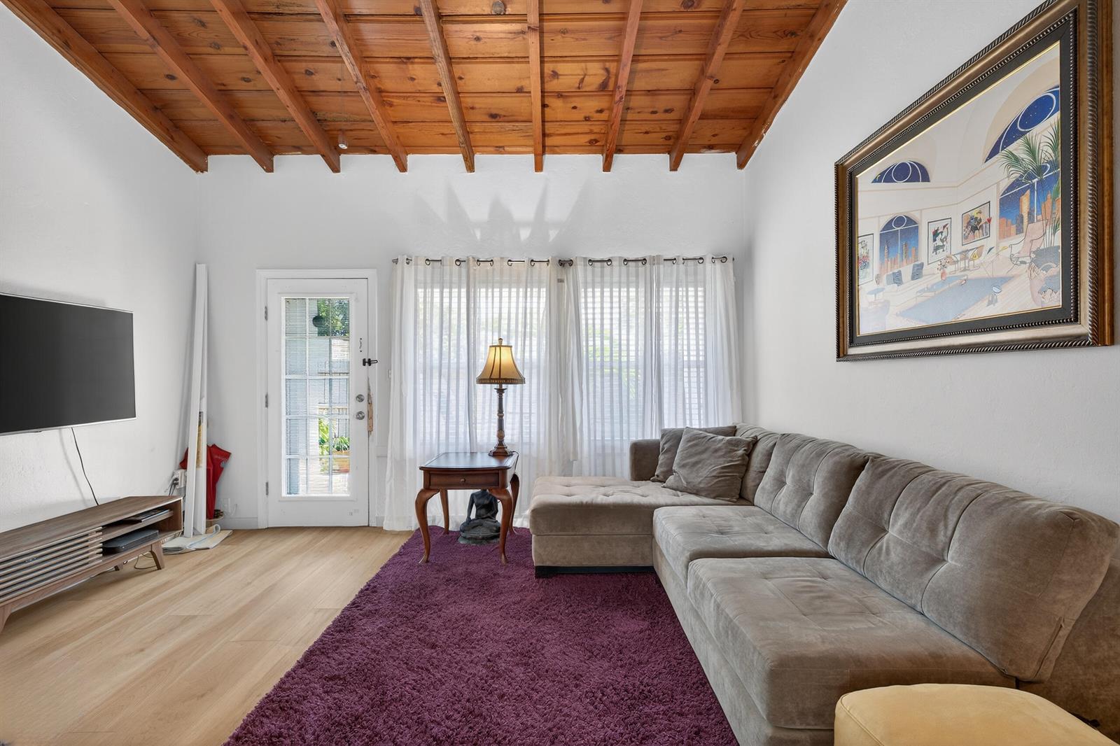 Ver detalles 1-2 / 0 1836 sq. ft. $ 2026-04-24 0 foto