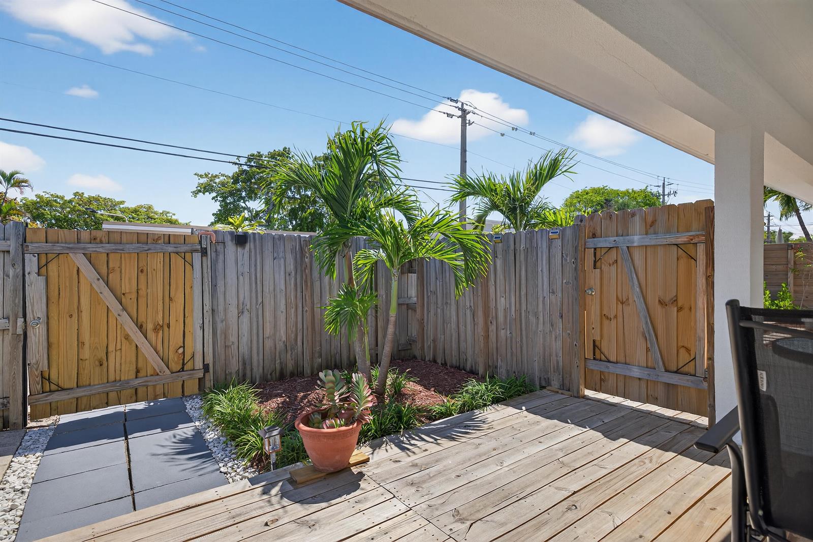 Ver detalles 1-2 / 0 1836 sq. ft. $ 2026-04-24 0 foto