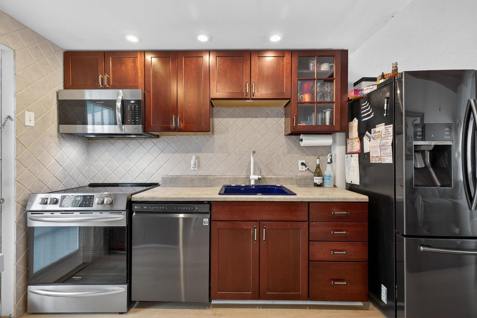 Ver detalles 1-2 / 0 1836 sq. ft. $ 2026-04-24 0 foto