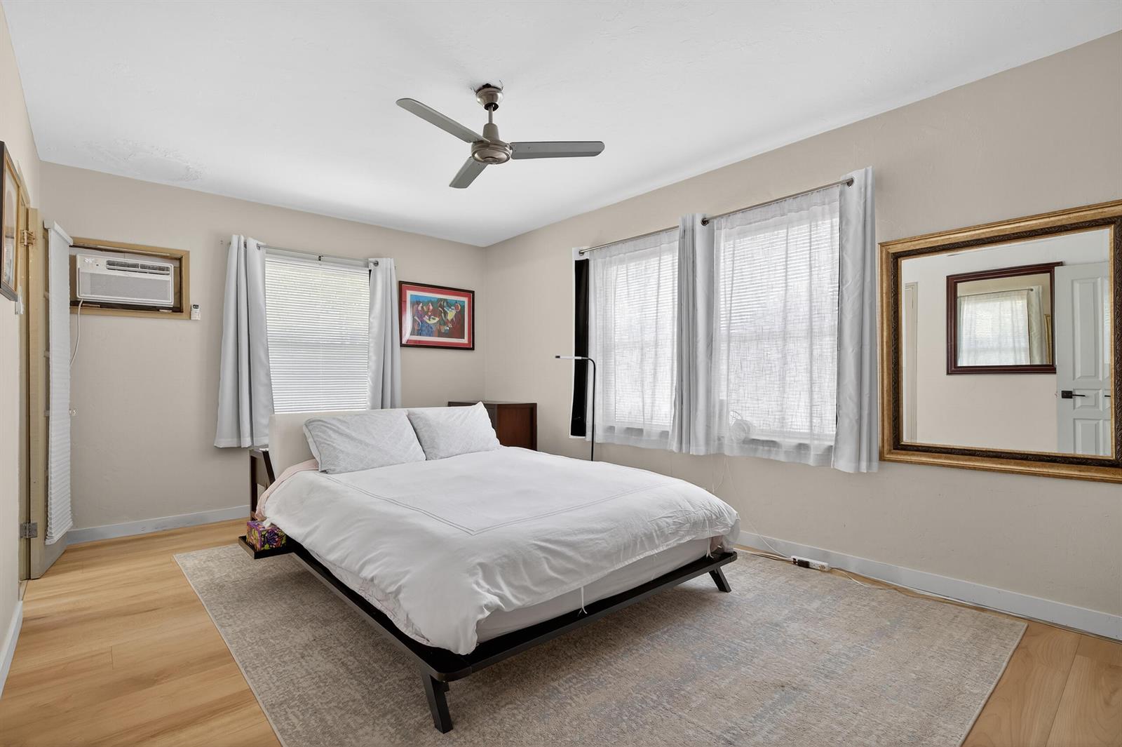 Ver detalles 1-2 / 0 1836 sq. ft. $ 2026-04-24 0 foto