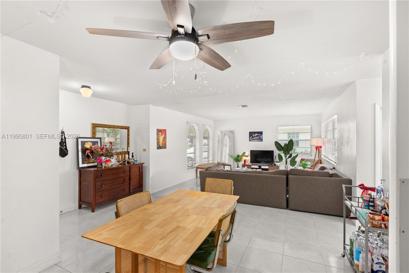   /  3250 sq. ft. $ 2026-03-27 0 foto