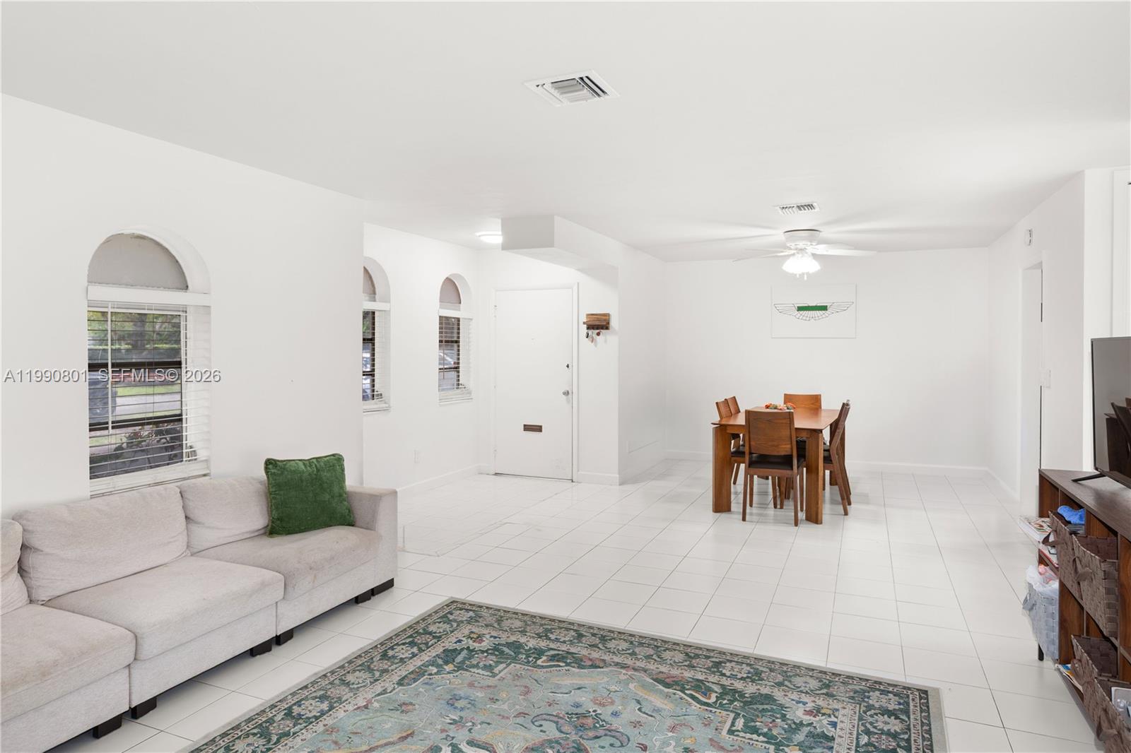   /  3250 sq. ft. $ 2026-03-27 0 foto