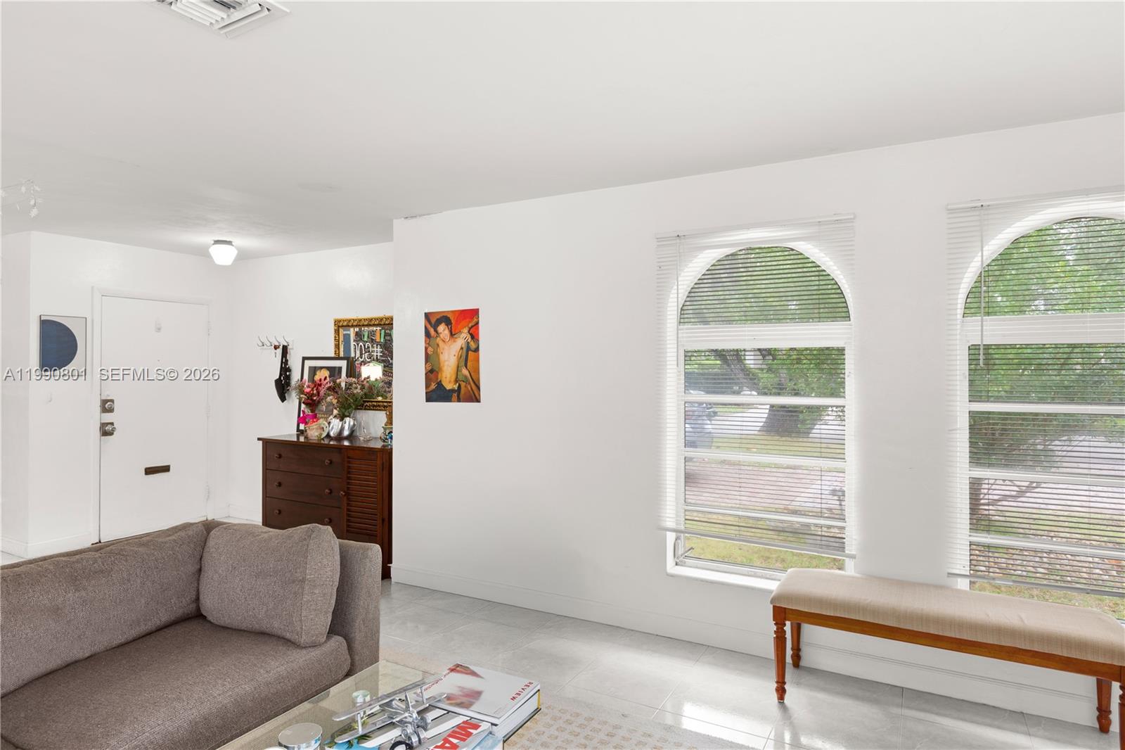   /  3250 sq. ft. $ 2026-03-27 0 foto