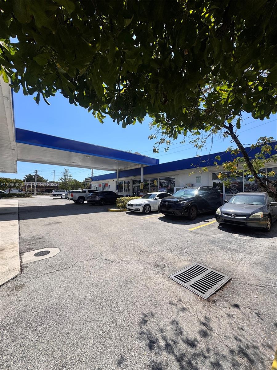 Ver detalles / sq. ft. $ 2026-03-27 0 foto