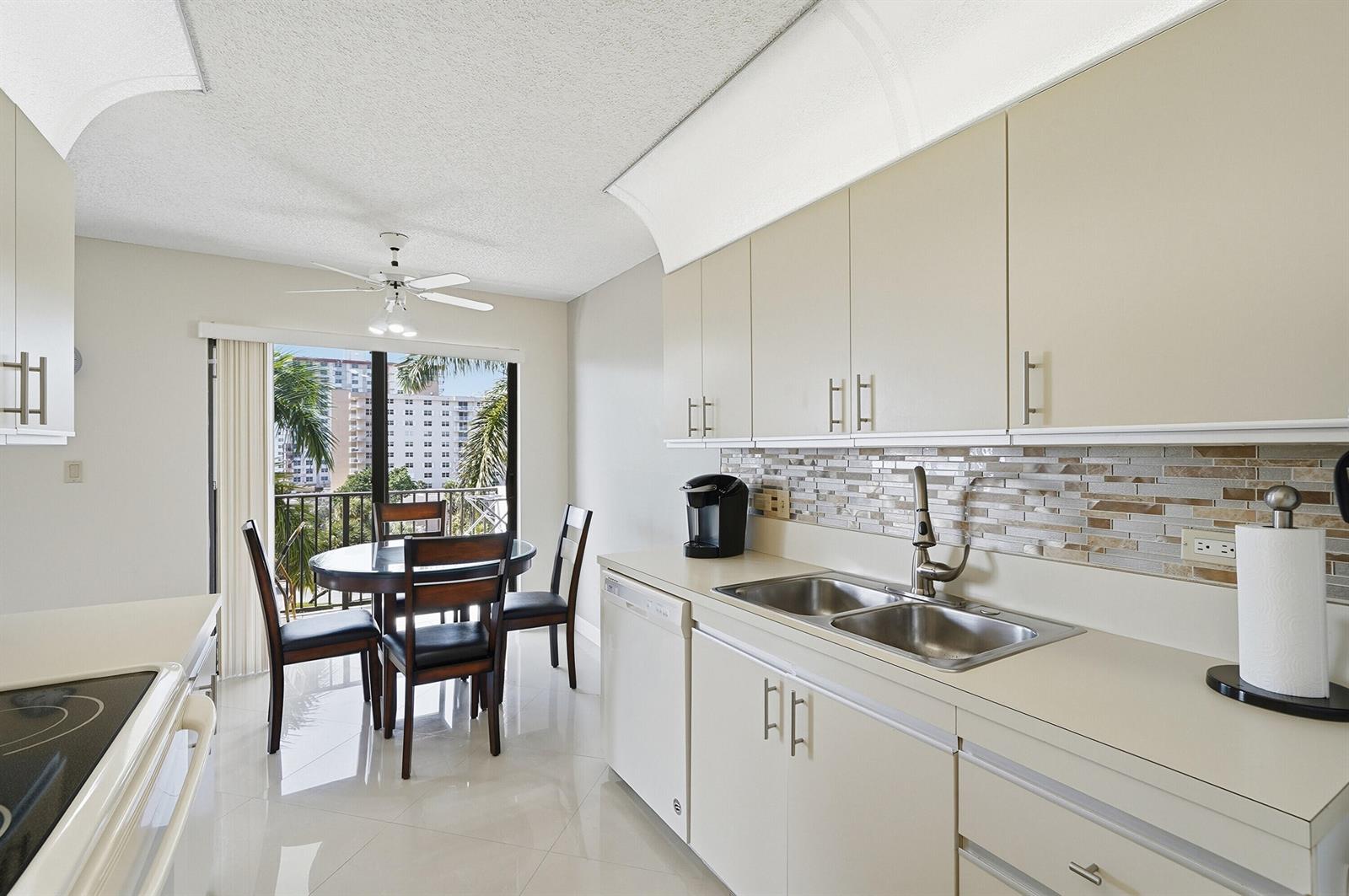 Photo of 1201 Ocean  #506s, Hollywood, Florida, 33019 - 17_dsc02923