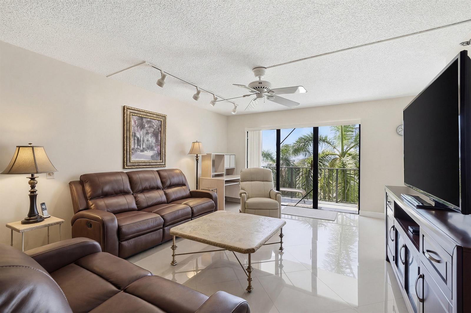 Photo of 1201 Ocean  #506s, Hollywood, Florida, 33019 - 11_dsc02893