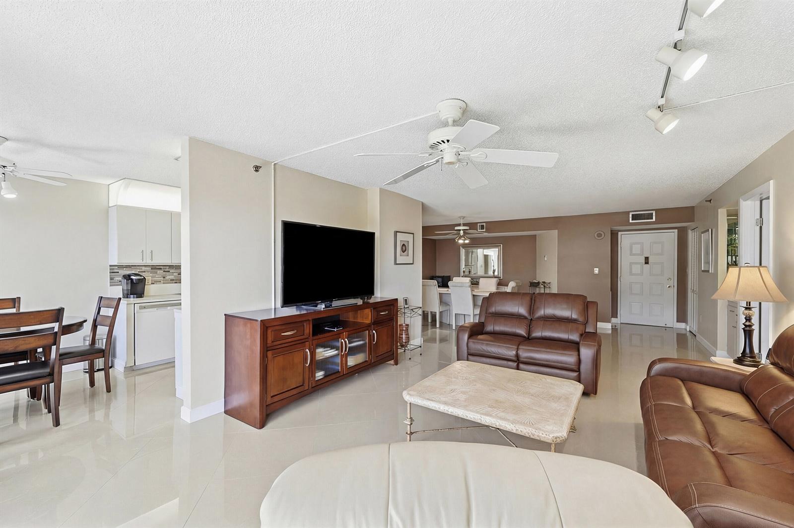 Photo of 1201 Ocean  #506s, Hollywood, Florida, 33019 - 12_dsc02898