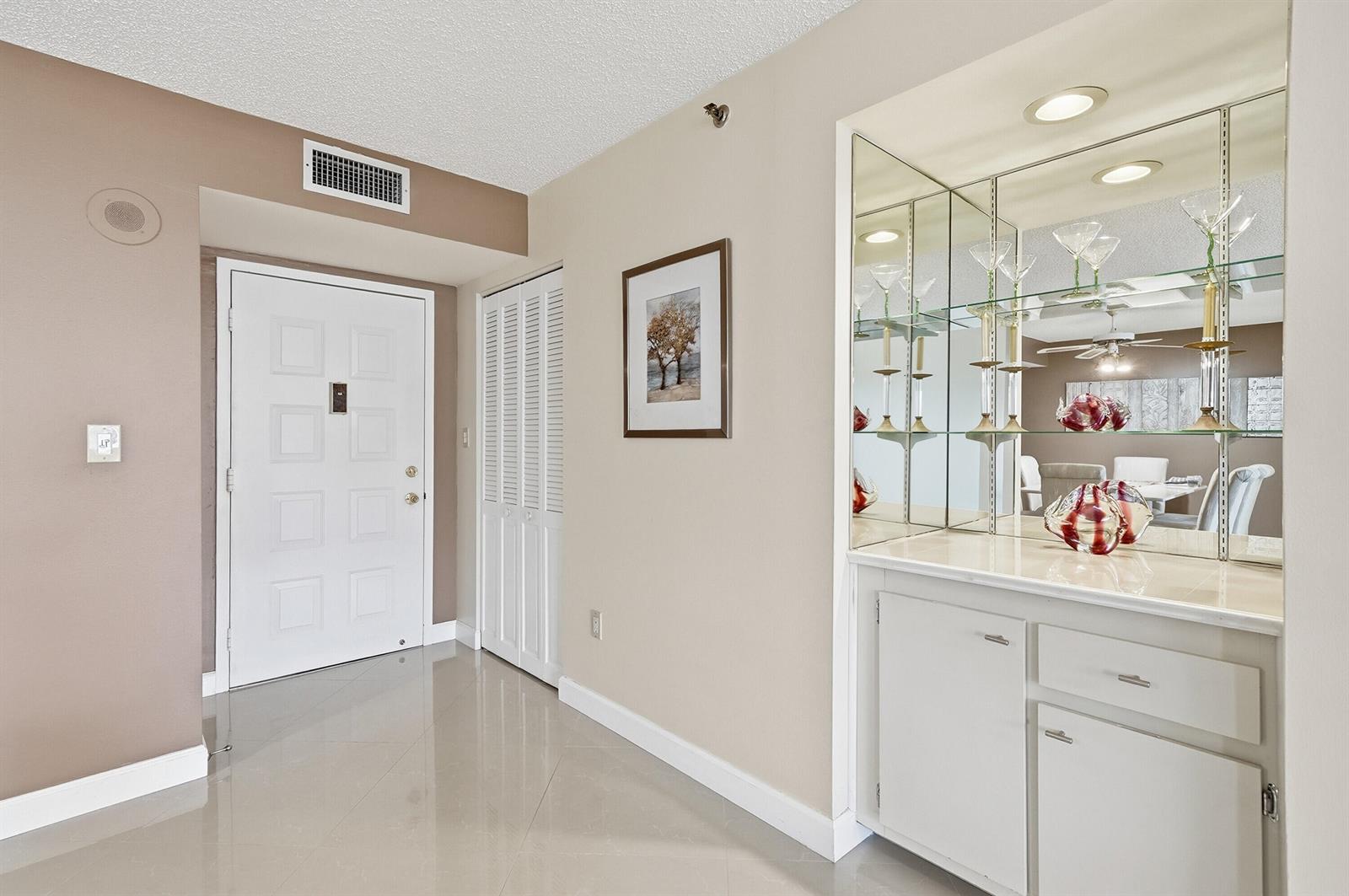 Photo of 1201 Ocean  #506s, Hollywood, Florida, 33019 - 05_dsc02863