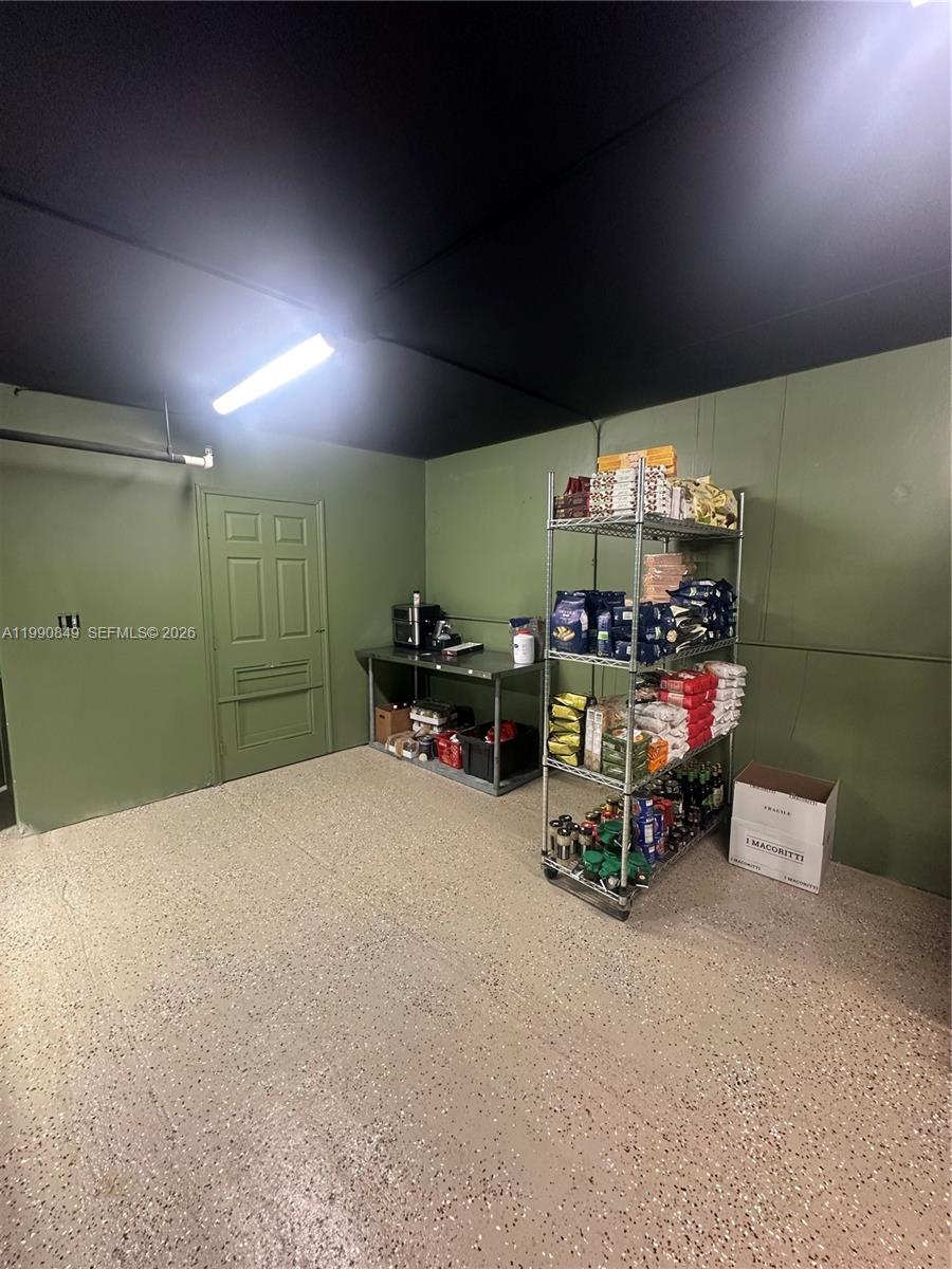   /   sq. ft. $ 2026-03-27 0 foto