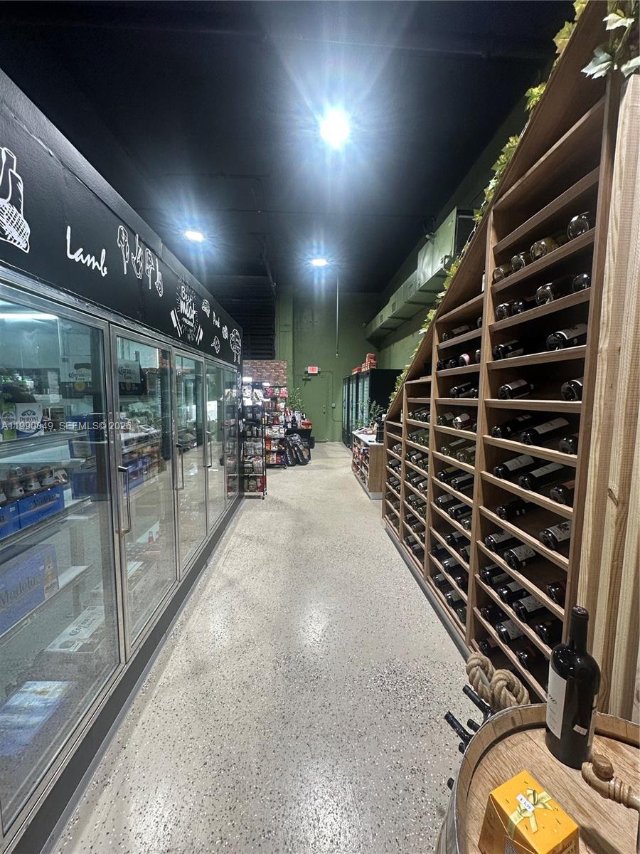   /   sq. ft. $ 2026-03-27 0 foto